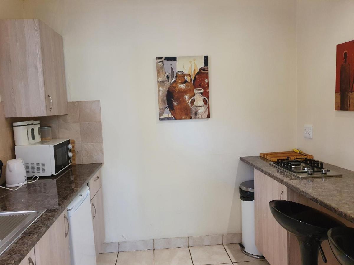 Pine Tree Lodge Midrand Zewnętrze zdjęcie