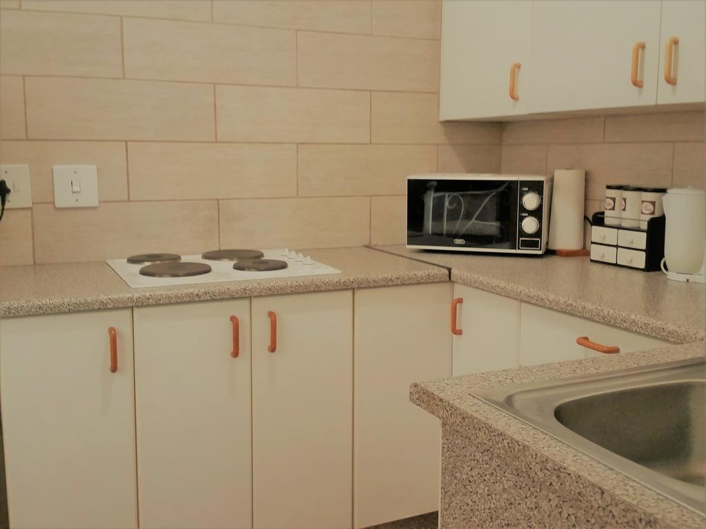 Pine Tree Lodge Midrand Zewnętrze zdjęcie