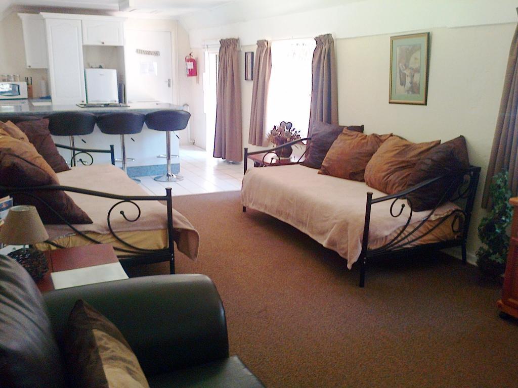 Pine Tree Lodge Midrand Pokój zdjęcie
